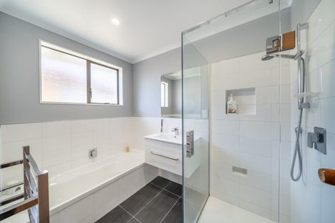 Photo of property in 83 Pasadena Crescent, Totara Park, Upper Hutt, 5018