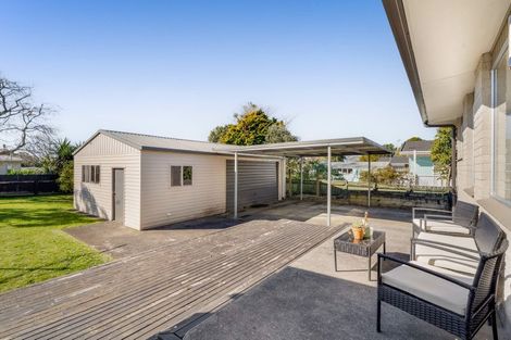 Photo of property in 6 Kowhai Street, Inglewood, 4330