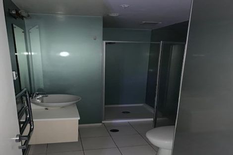 Photo of property in Alpha Apartments, 704/17 Vogel Lane, Auckland Central, Auckland, 1010