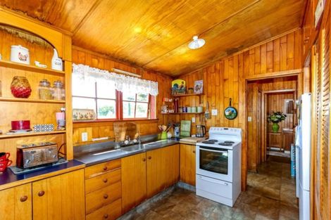 Photo of property in 185 Tasman Street, Opunake, 4616