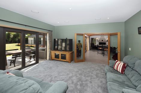 Photo of property in 12 Taunton Green, Papanui, Christchurch, 8052