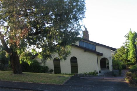 Photo of property in 6 Busbridge Place, Hillcrest, Auckland, 0627