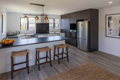 Photo of property in 69 Akoranga Place, Hornby, Christchurch, 8042