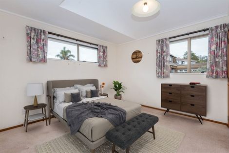 Photo of property in 1/47 Uxbridge Road, Mellons Bay, Auckland, 2014