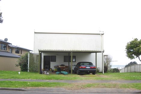 Photo of property in 3 Arden Place, Oakura, 4314