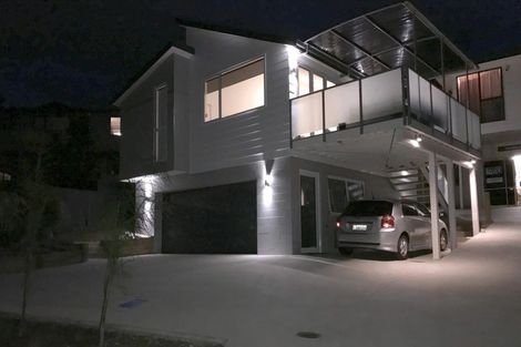 Photo of property in 39 Deverell Place, Northcross, Auckland, 0632