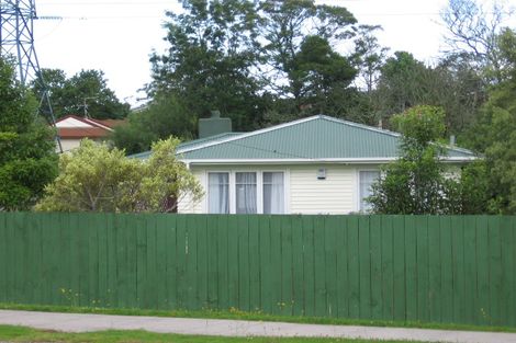 Photo of property in 25 Margate Road, Blockhouse Bay, Auckland, 0600