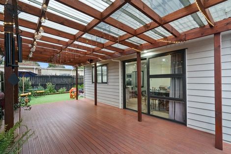 Photo of property in 15 Rosarina Lane, Takanini, 2112