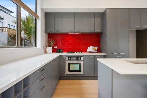 Photo of property in 40a Verran Road, Birkdale, Auckland, 0626