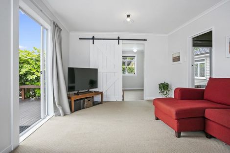 Photo of property in 46 Bowen Street, Cambridge, 3434