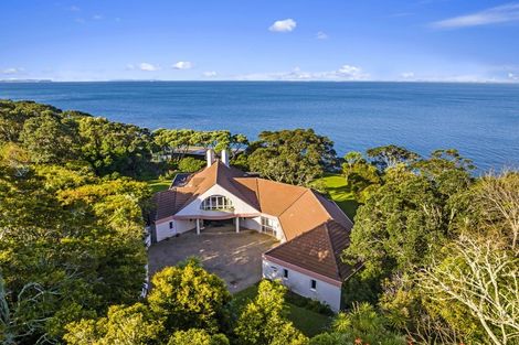 Photo of property in 173 Beach Road, Castor Bay, Auckland, 0620