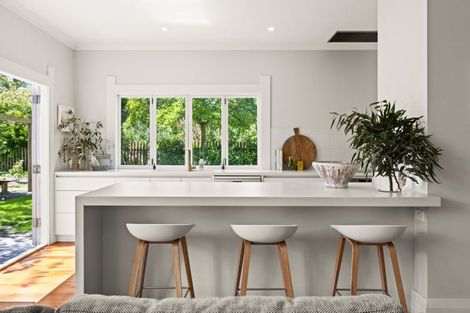 Photo of property in 29 Gordon Road, Te Awanga, 4102