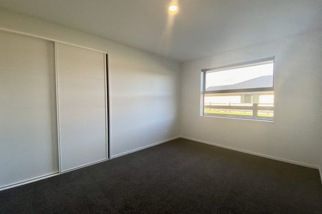 Photo of property in 22 Te Kanawa Lane, Rolleston, 7615