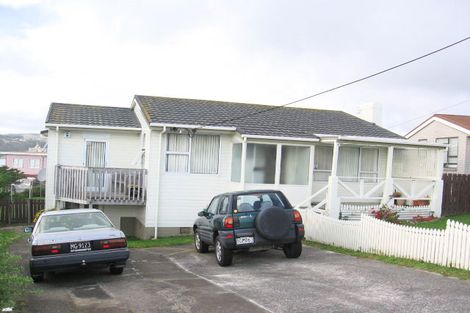 Photo of property in 35 Waiuta Street, Titahi Bay, Porirua, 5022
