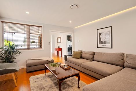 Photo of property in 88 Taikata Road, Te Atatu Peninsula, Auckland, 0610