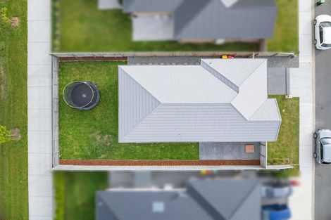 Photo of property in 16 Croydon Street, Woodend, 7610