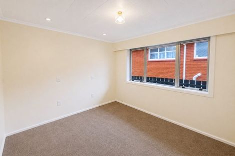 Photo of property in 6 Tybalt Street, Stratford, 4332