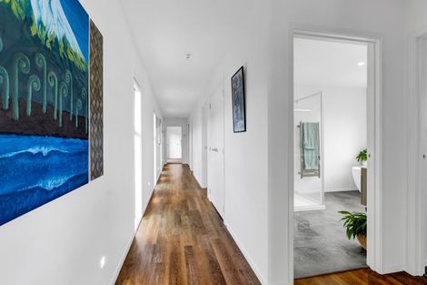 Photo of property in 73 Hine Street, New Plymouth, 4310