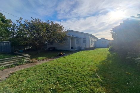 Photo of property in 2 Heretaunga Street, Petone, Lower Hutt, 5012
