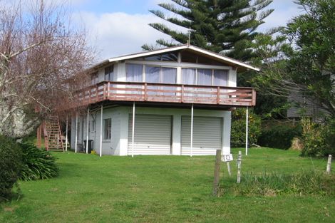 Photo of property in 10 Harsant Avenue, Hahei, Whitianga, 3591