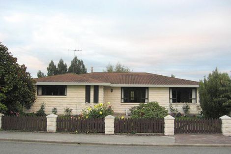 Photo of property in 15 Oban Street, Holmes Hill, Oamaru, 9401