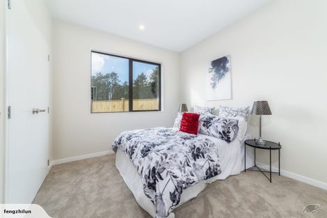 Photo of property in 4 Ropere Street, Kumeu, 0810