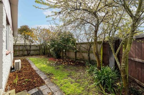 Photo of property in 1/275 Hendersons Road, Hoon Hay, Christchurch, 8025