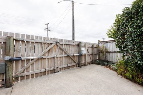 Photo of property in 121/123 High Street, Bulls, 4818