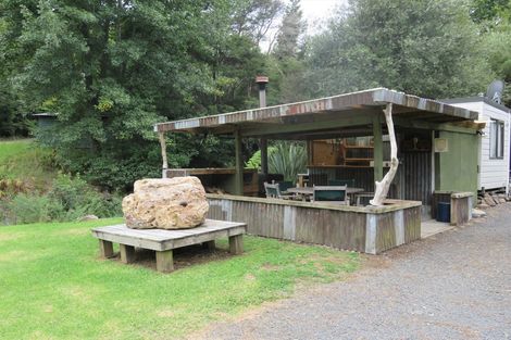 Photo of property in 15 Pohue Creek Road, Waiomu, Thames, 3575