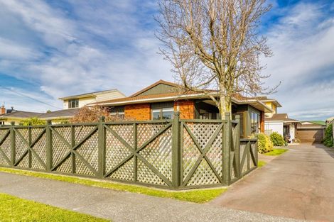 Photo of property in 1/12 Avenue Road, Greenmeadows, Napier, 4112