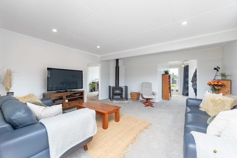 Photo of property in 6 Burns Grove, Trentham, Upper Hutt, 5018