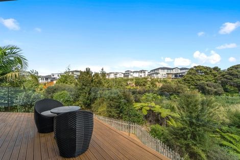 Photo of property in 25 Ballyboe Place, Pinehill, Auckland, 0632