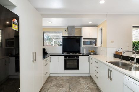 Photo of property in 8 Emerald Place, Papamoa Beach, Papamoa, 3118