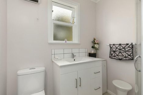 Photo of property in 13 Foster Street, Taita, Lower Hutt, 5011