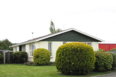 Photo of property in 5 Doggett Place, Rangiora, 7400