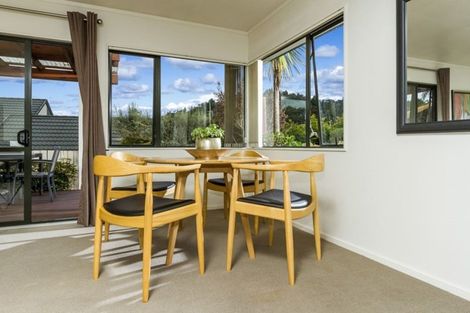 Photo of property in 1/112 Seaview Road, Glenfield, Auckland, 0629