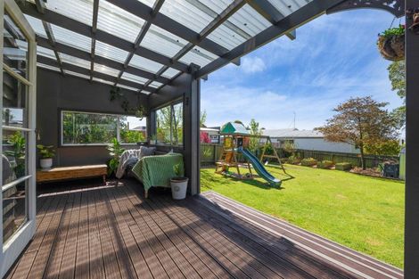 Photo of property in 263 Huatoki Street, Upper Vogeltown, New Plymouth, 4310