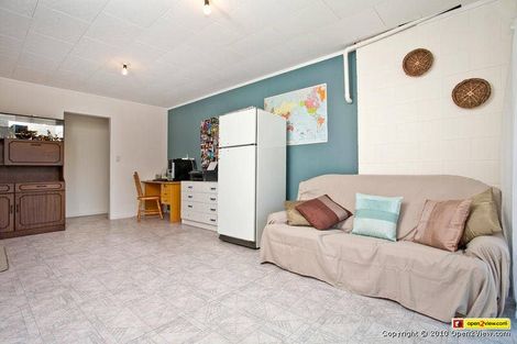 Photo of property in 150 Oaktree Avenue, Browns Bay, Auckland, 0630