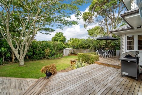 Photo of property in 14 Maleme Avenue, Belmont, Auckland, 0622