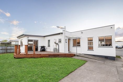 Photo of property in 26 Lee Road, Taradale, Napier, 4112