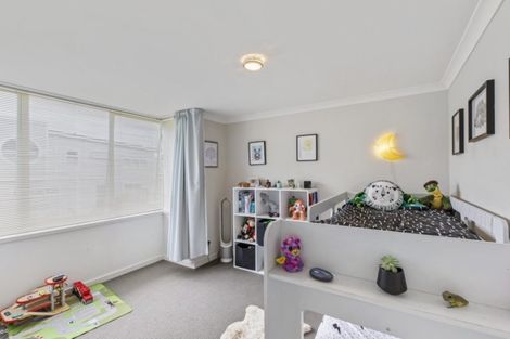 Photo of property in 4 Kensington Drive, Orewa, 0931