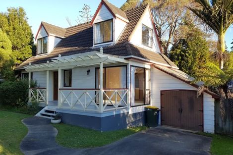 Photo of property in 28 Sunward Rise, Glenfield, Auckland, 0629