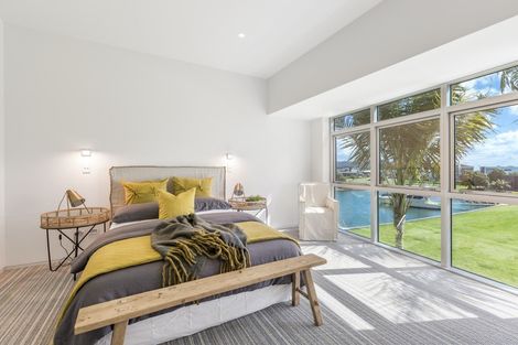 Photo of property in 10 Martingale Lane, One Tree Point, 0118