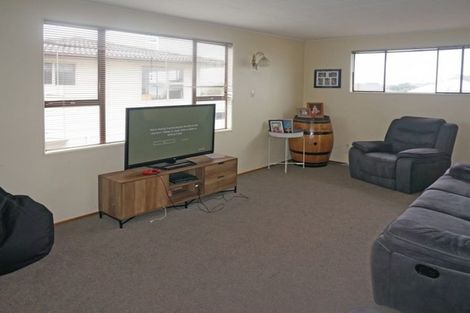 Photo of property in 16-18 Regent Street, Newfield, Invercargill, 9812