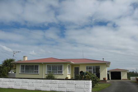 Photo of property in 34 Hadfield Crescent, College Estate, Whanganui, 4500