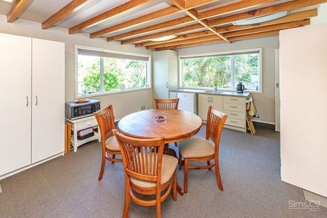 Photo of property in 2 Burtts Road, Durie Hill, Whanganui, 4500