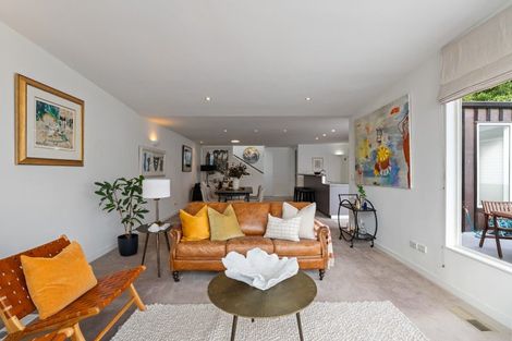 Photo of property in 353a Karaka Bay Road, Karaka Bays, Wellington, 6022