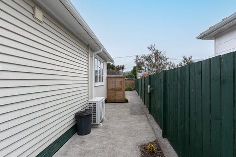 Photo of property in 27 Hewer Crescent, Naenae, Lower Hutt, 5011
