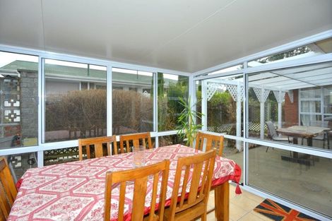 Photo of property in 120 Kendal Avenue, Burnside, Christchurch, 8053