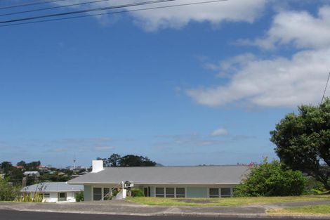 Photo of property in 219 Eskdale Road, Birkenhead, Auckland, 0626